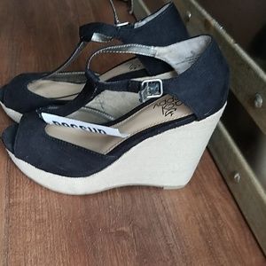 Pac Sun Wedge Sandals